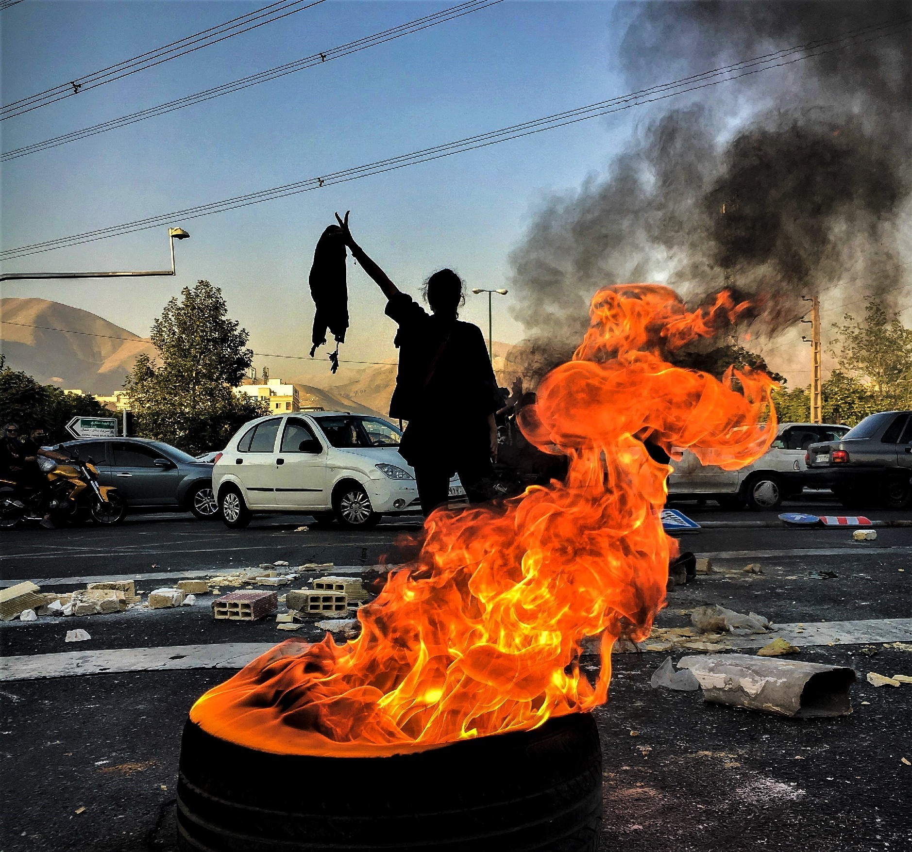 Une manifestante à Téhéran