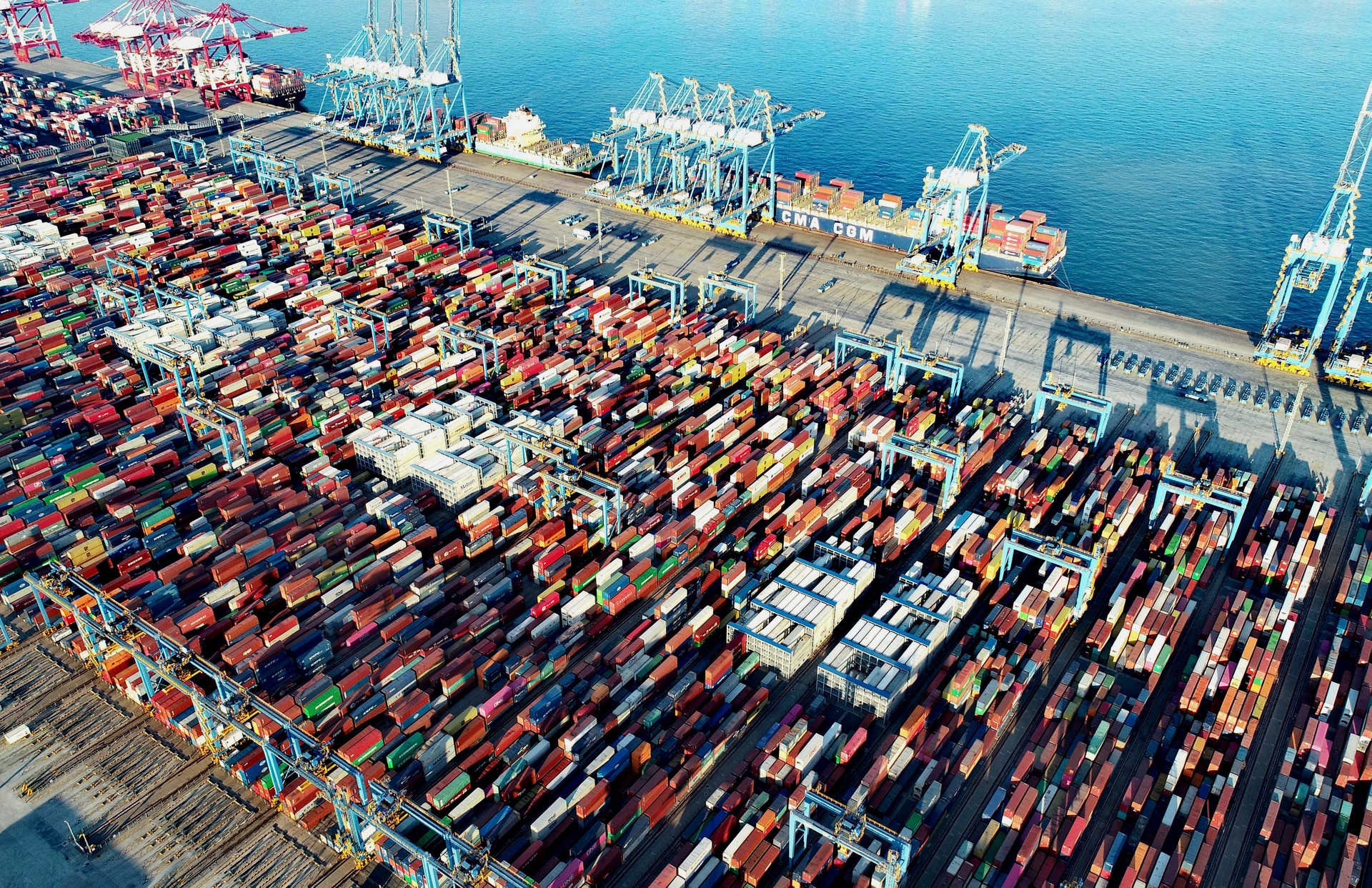 Vue aérienne du port de Qingdao, en Chine