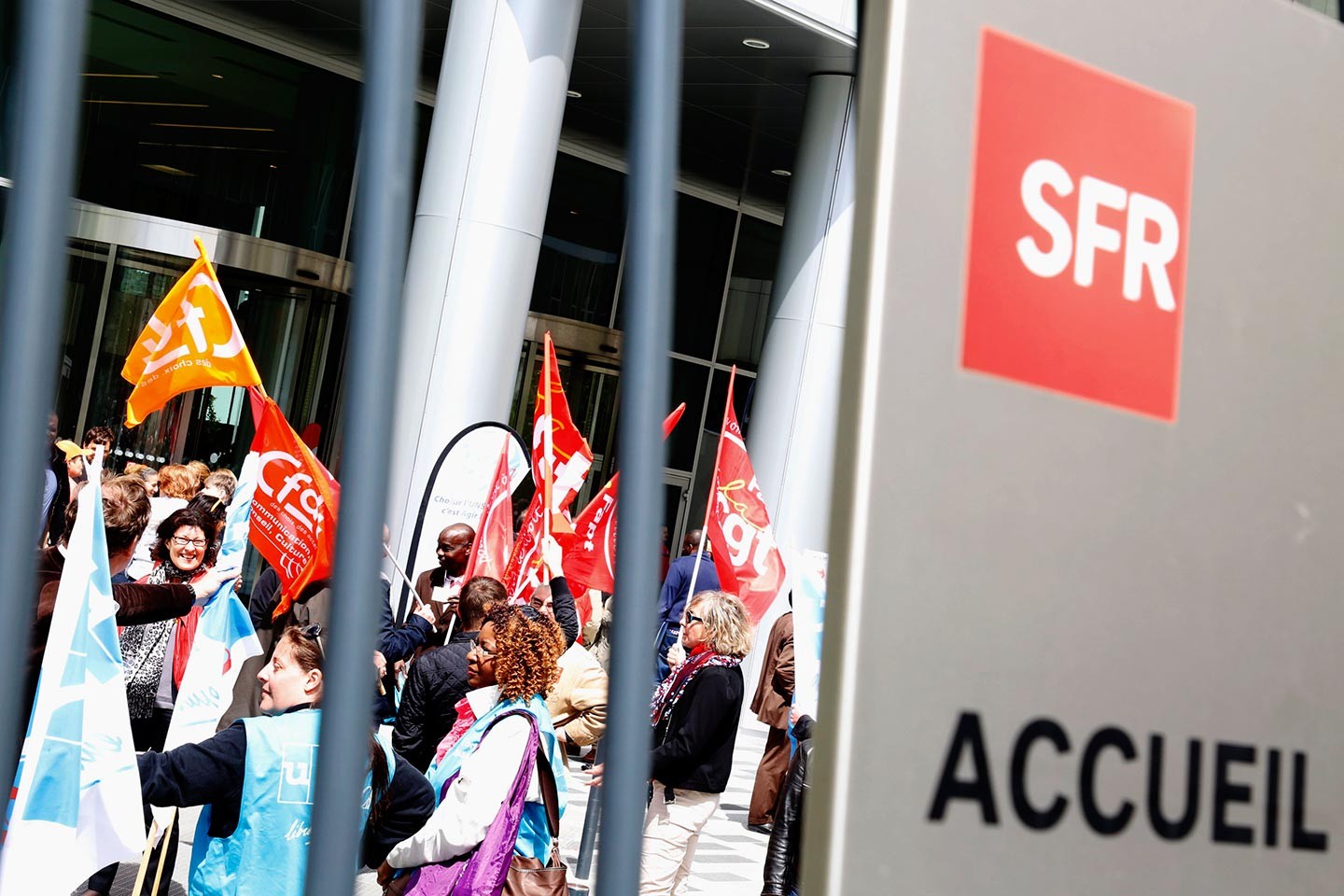 Les syndicats de SFR en appellent à la justice