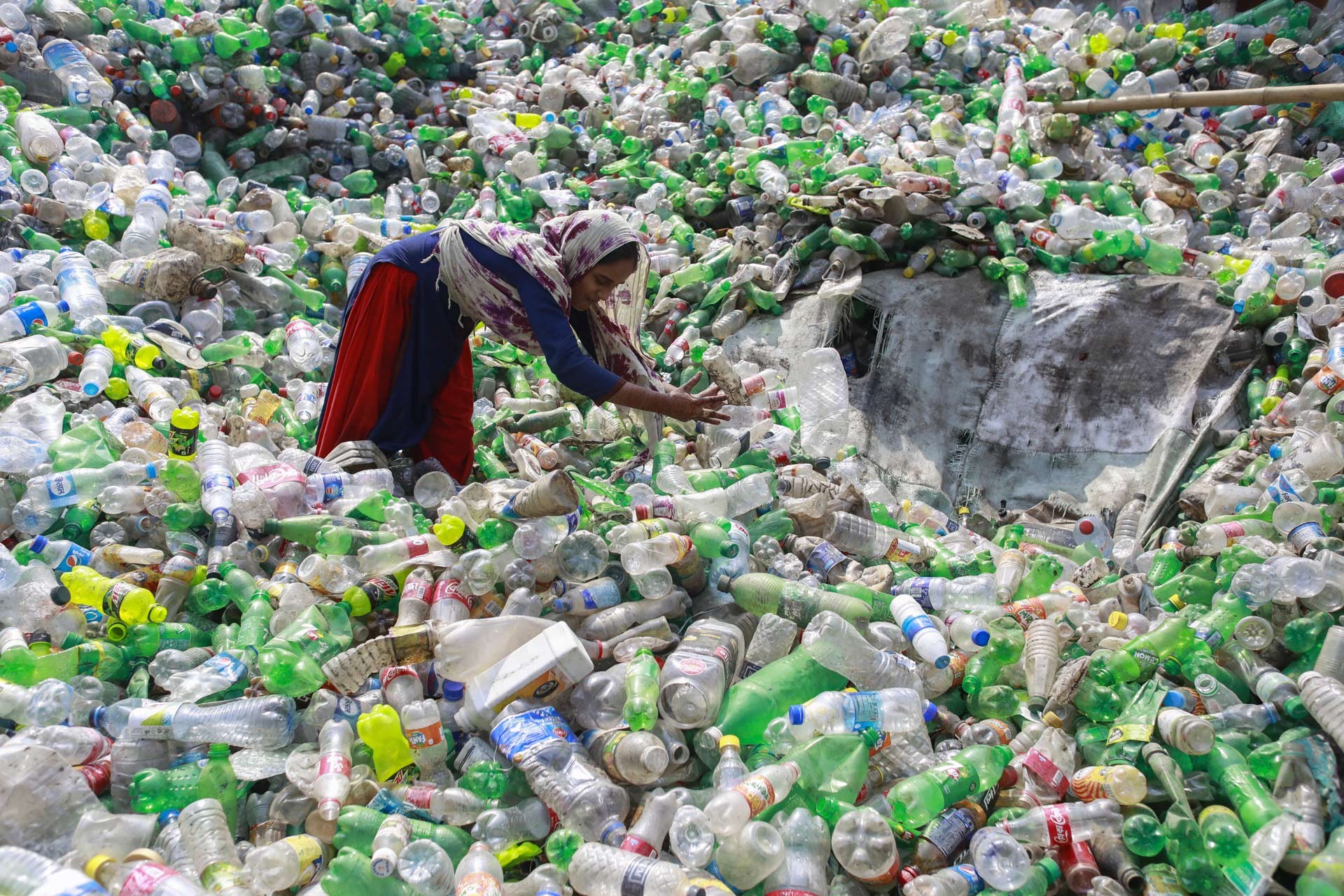 La paille de plastique jetable, championne mondiale de la pollution