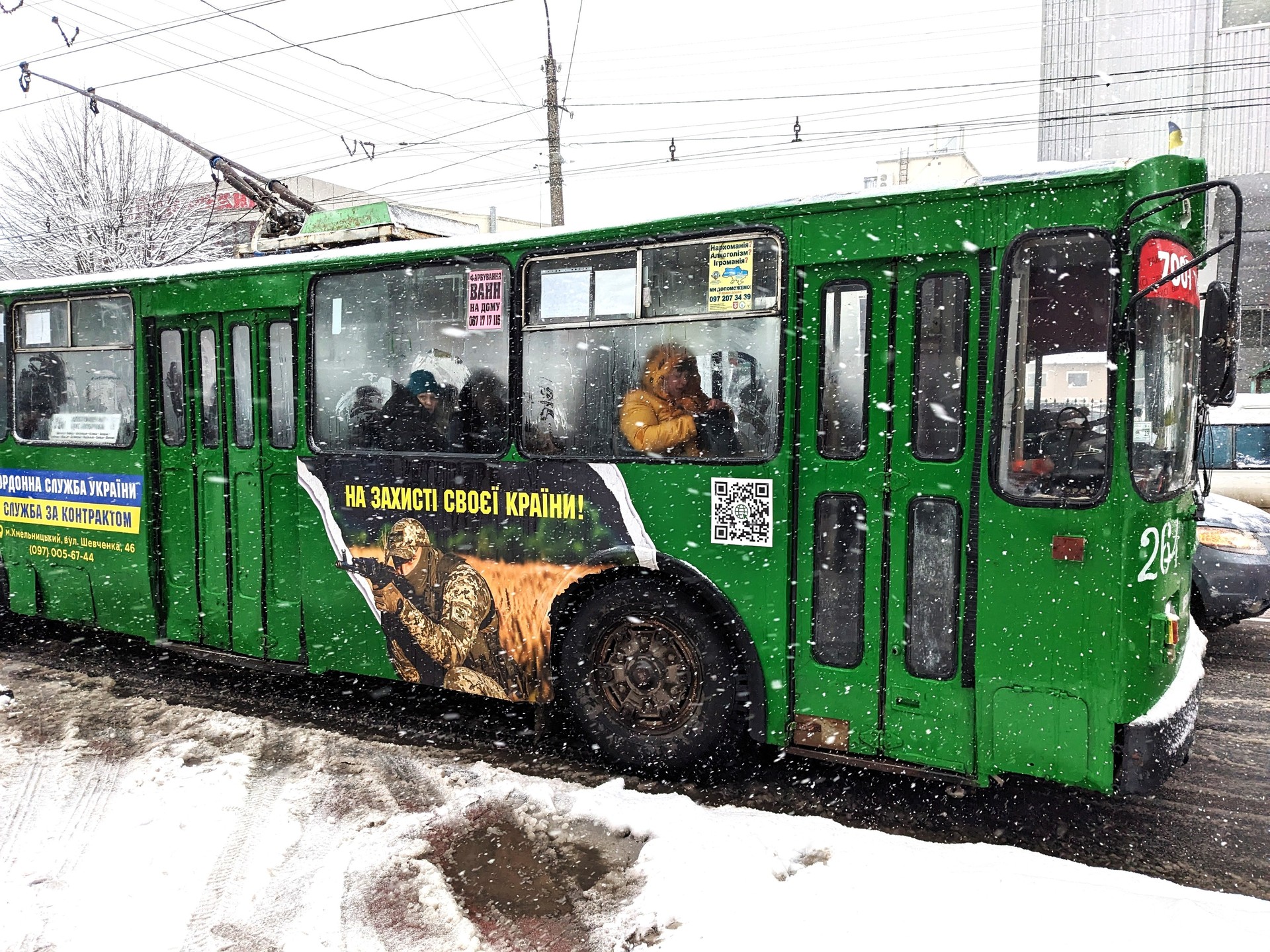 Campagne de mobilisation sur un bus à Kyiv