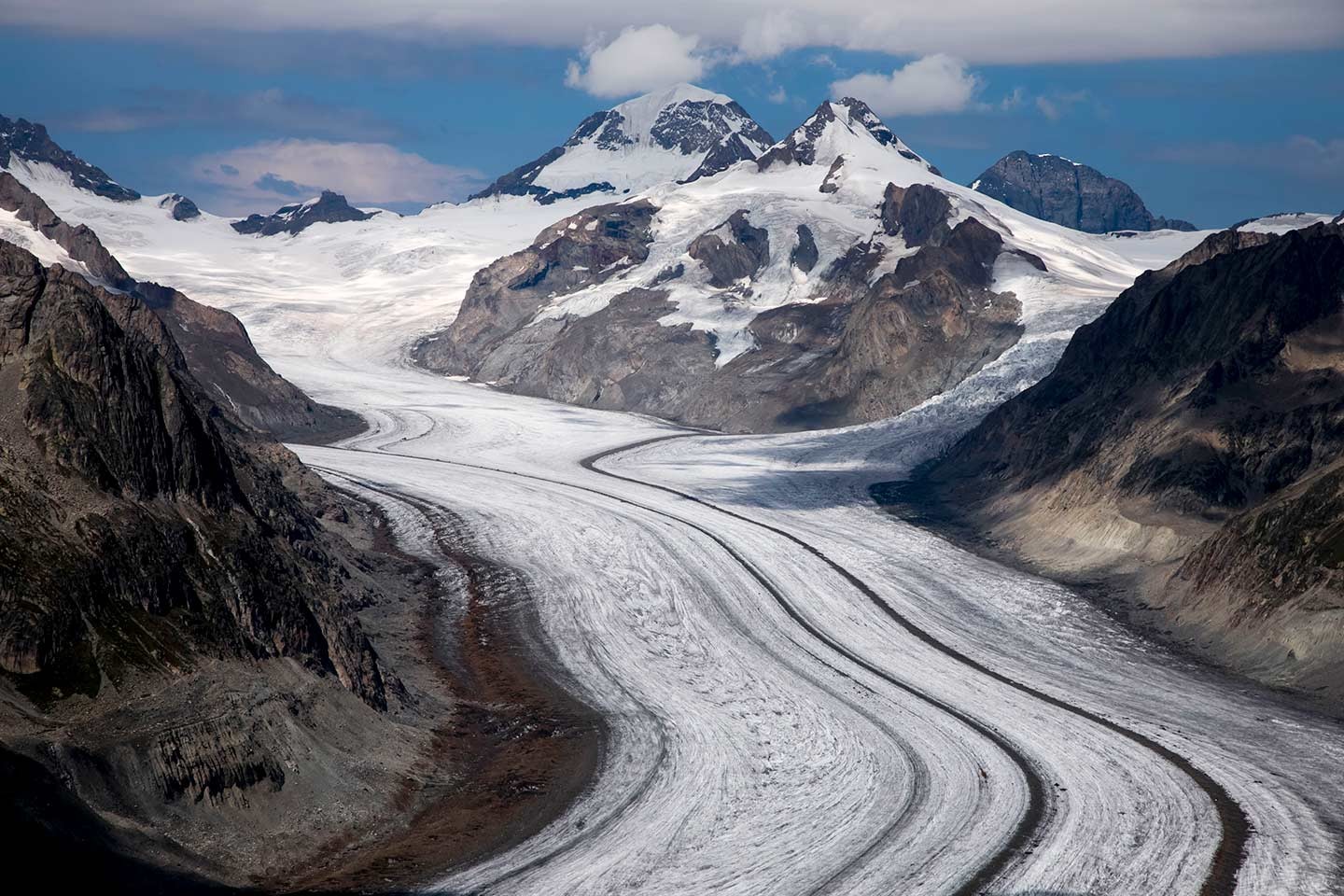 Les glaciers fondent, et ainsi de Suisse