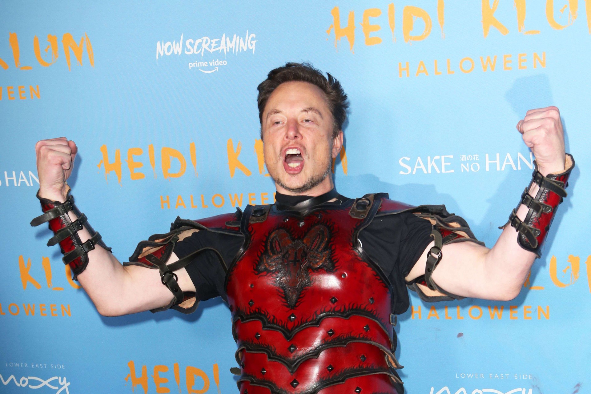 Elon Musk déguisé pour Halloween