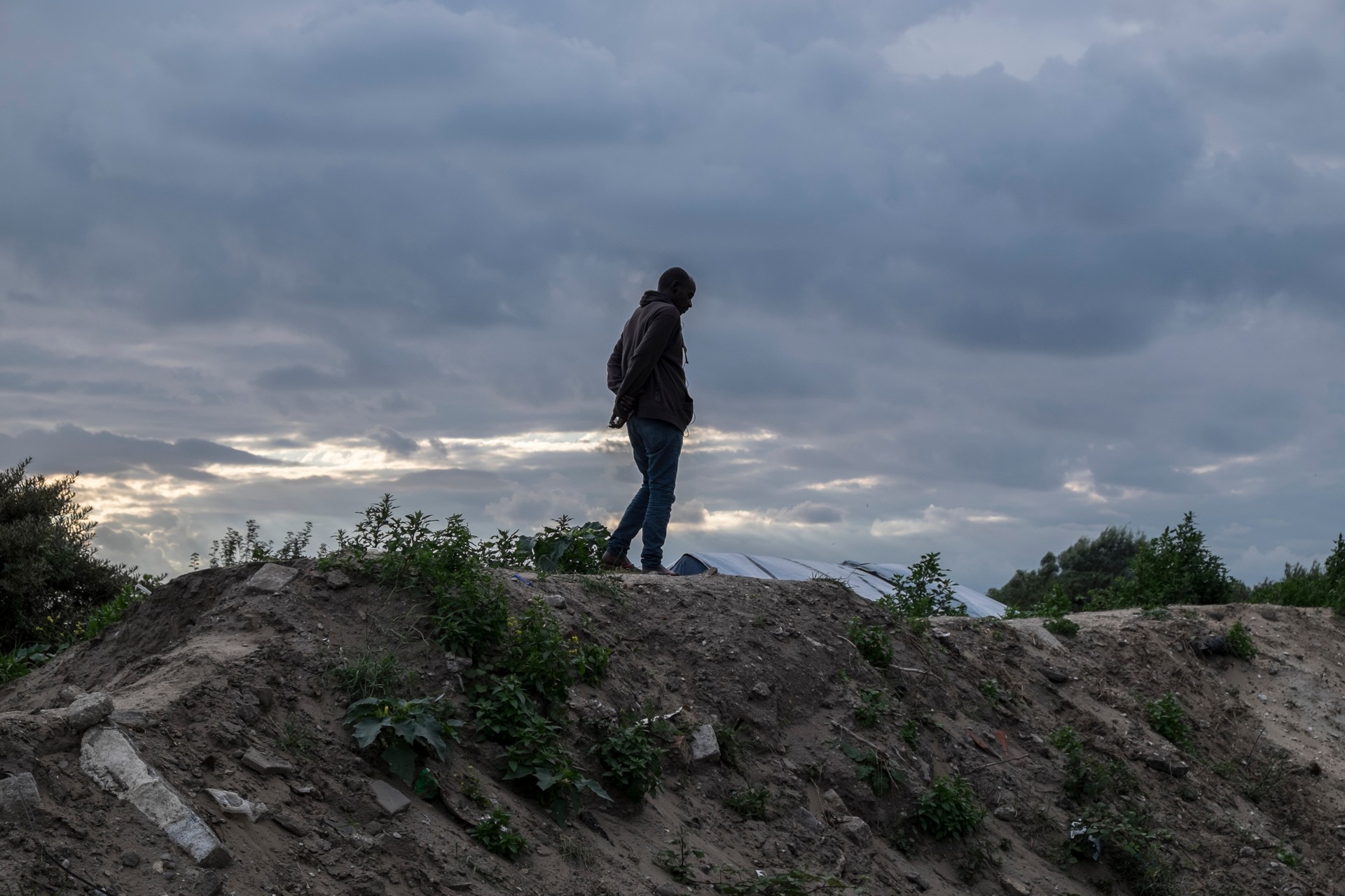 Un exilé dans la « jungle » de Calais